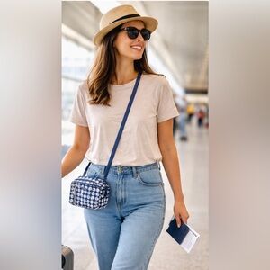 VERA BRADLEY Cross Body Bag